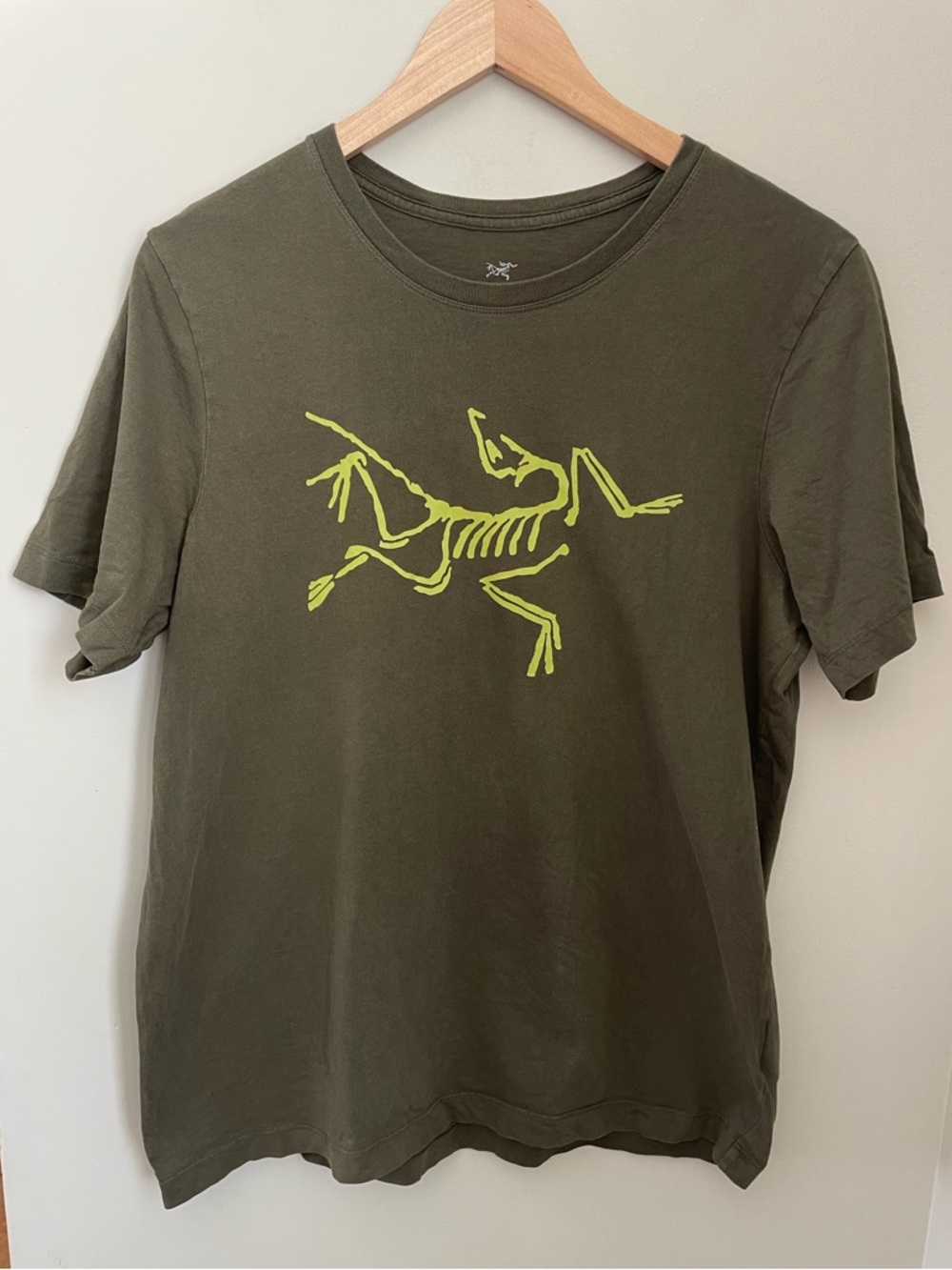Arc’teryx Olive Green cotton Logo T Shirt Size Medium Gorpcore Outdoor